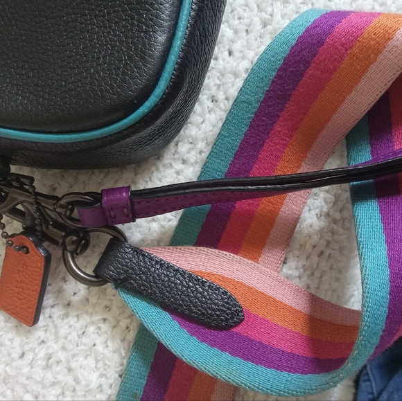 RARE COACH Rainbow Rexy and Carriage Sadie Crossbody bag  - Picture 6 of 7